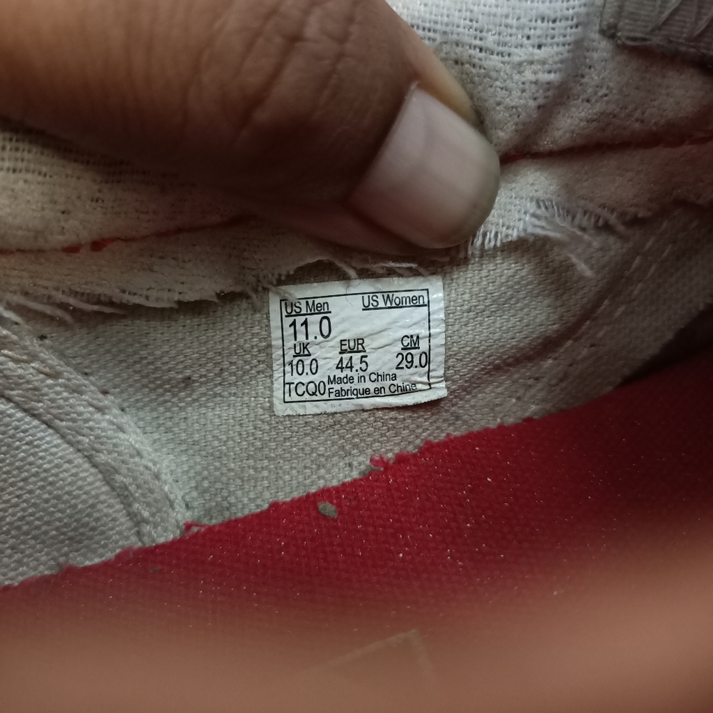 Vans - Picture 10 of 10